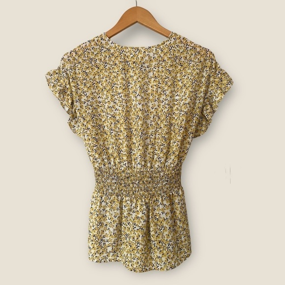 MAX Studio Floral Ruffle Blouse - Picture 2 of 10